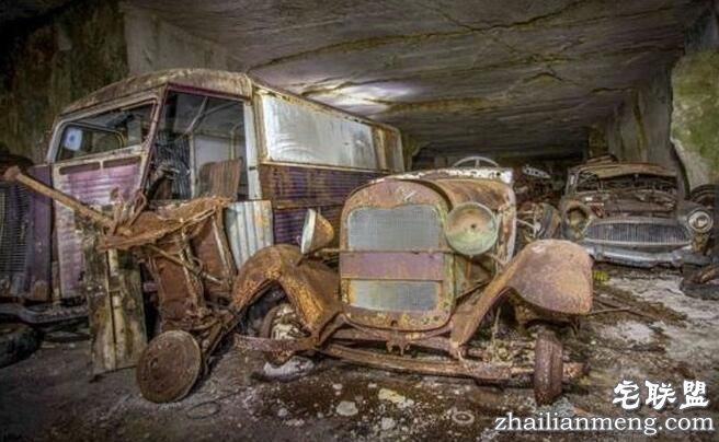 小哥发现一神秘山洞报警后获十万奖金