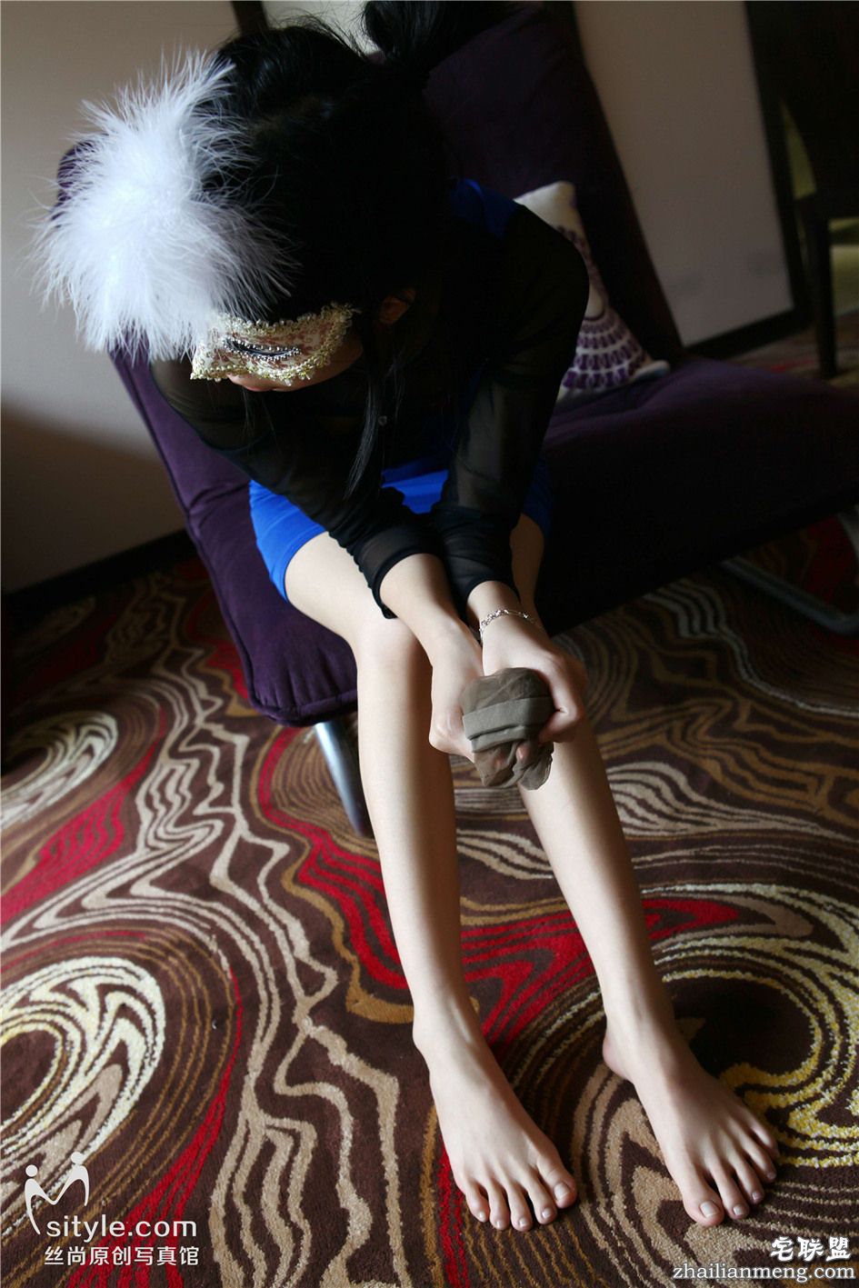 [丝尚写真] 美少妇脱丝袜美腿不露脸私拍照 NO.122第4张