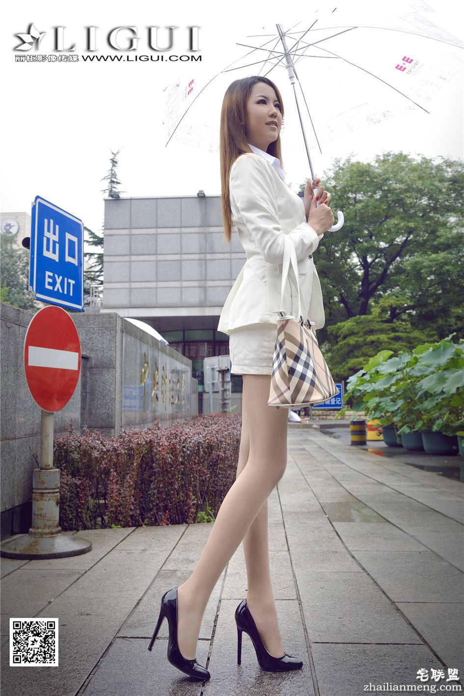 [丽柜] 街拍职业ol<a href=https://www.zhailm.com/e/tags/?tagname=%E7%BE%8E%E5%A5%B3 target=_blank class=infotextkey>美女</a>可馨肉丝高跟<a href=https://www.zhailm.com/e/tags/?tagname=%E5%86%99%E7%9C%9F target=_blank class=infotextkey>写真</a> 第317期第1张