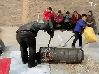 一口气喝了5斤水的结果