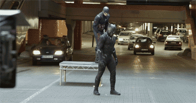 当美国大片没有加特效的时候：越看越像神经病