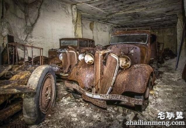 小哥发现一神秘山洞报警后获十万奖金