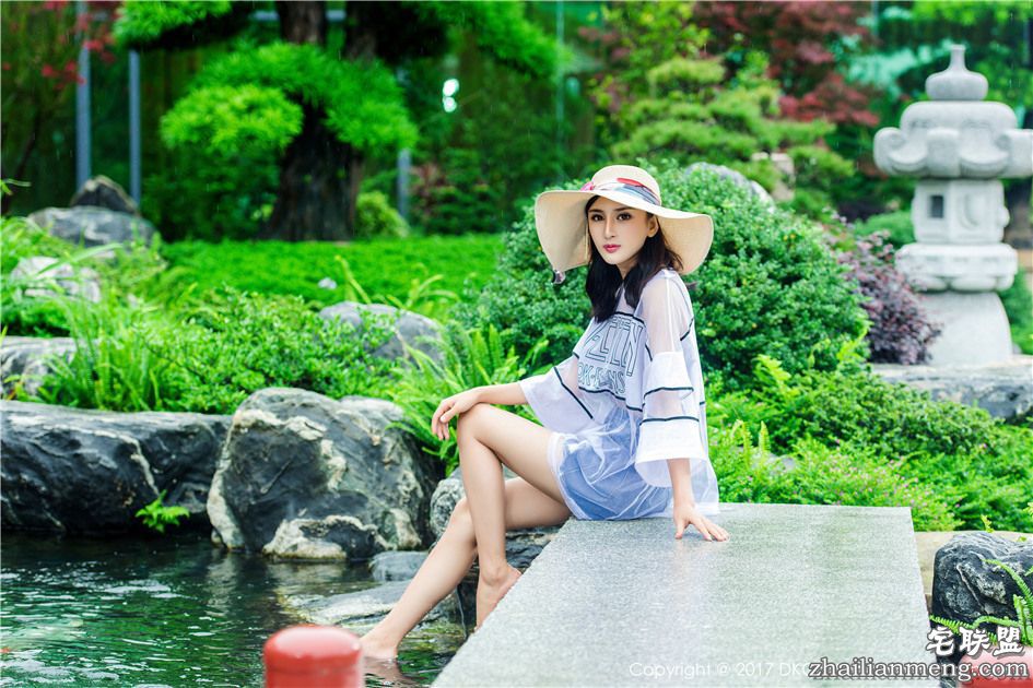 [御女郎] 高清美女模特梅哥旅拍极品写真套图 Vol.026第8张