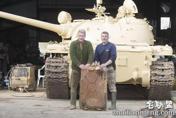 赚翻了！英国一男子网购旧坦克