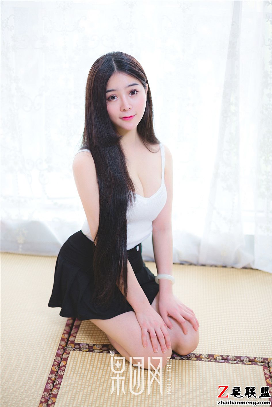 [Girlt果团网] 90后美女小伊伊清纯的写真 No.039第2张