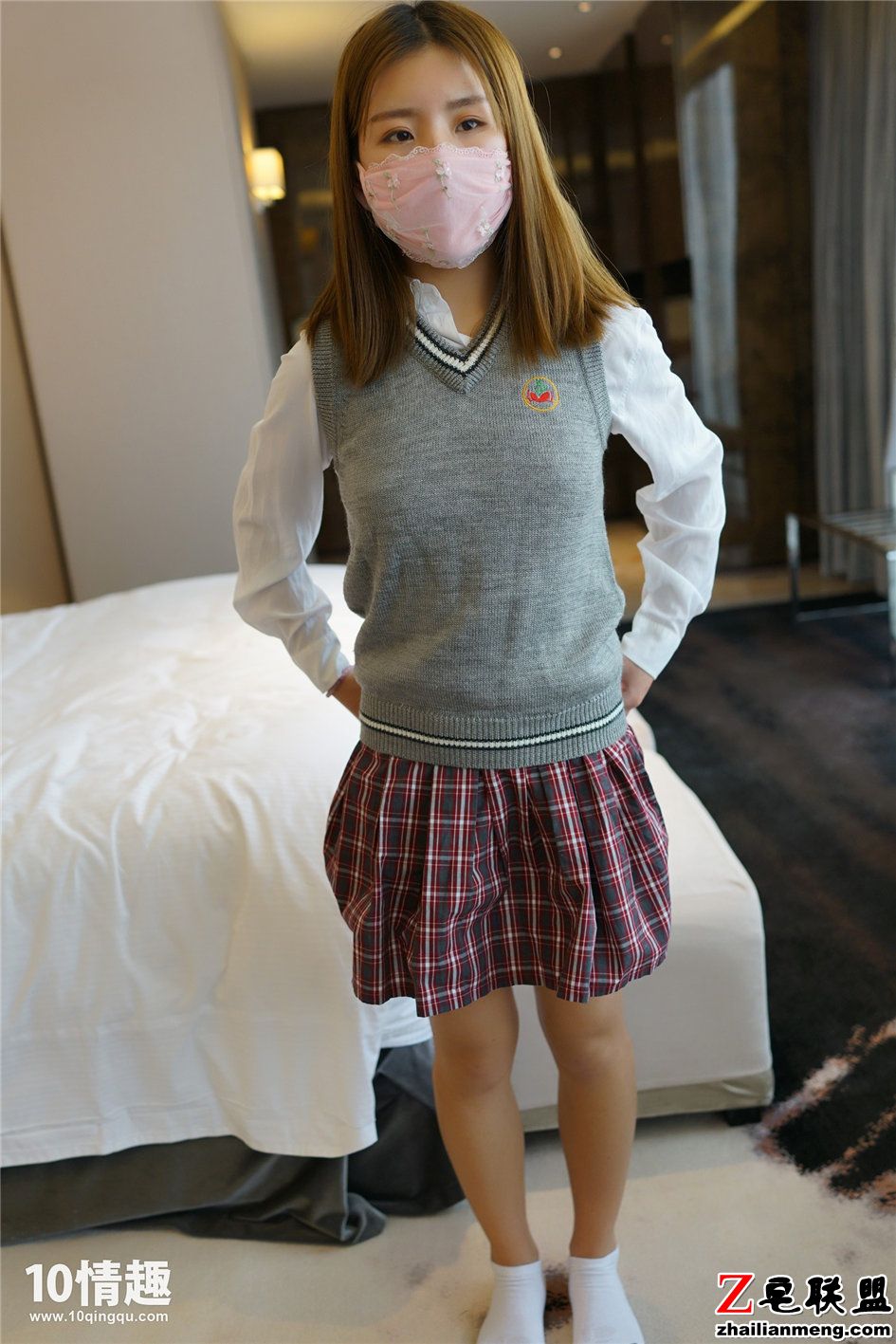 [ROSI写真] 美女学生穿学生装写真第2张