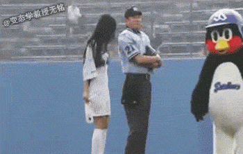 逼冒浆p出血的逼 欧美群交图