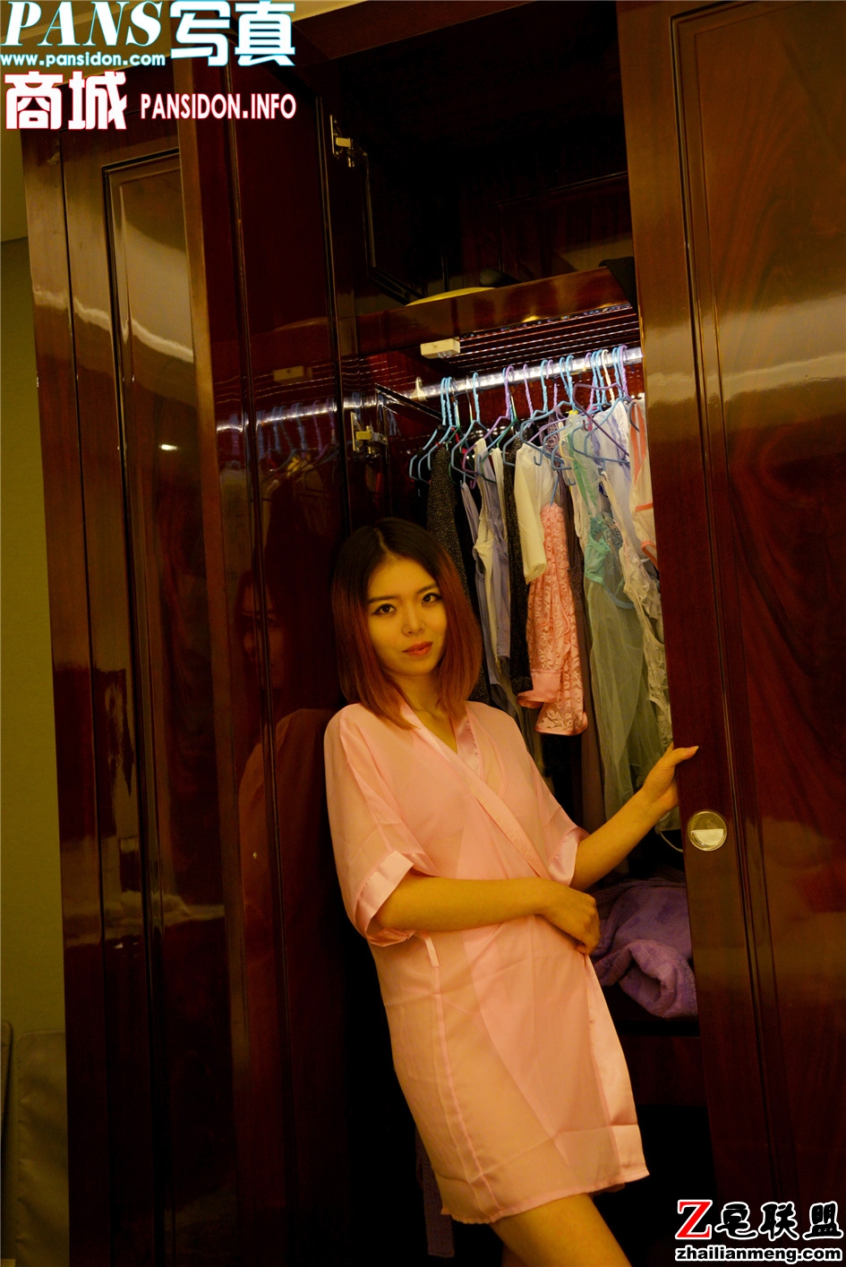 [PANS] 粉色透明睡衣<a href=https://www.zhailm.com/e/tags/?tagname=%E7%BE%8E%E5%A5%B3 target=_blank class=infotextkey>美女</a>兰心<a href=https://www.zhailm.com/e/tags/?tagname=%E5%86%99%E7%9C%9F target=_blank class=infotextkey>写真</a> 第774期第1张