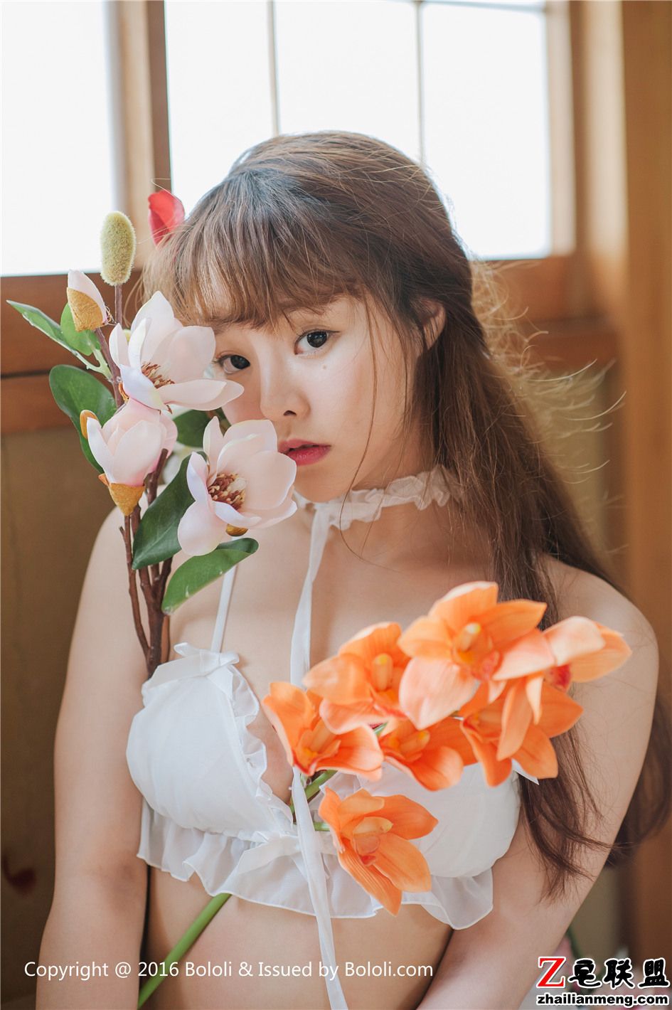 [波萝社] 大胸美女柳侑绮穿婚纱个性写真 VOL.169第4张