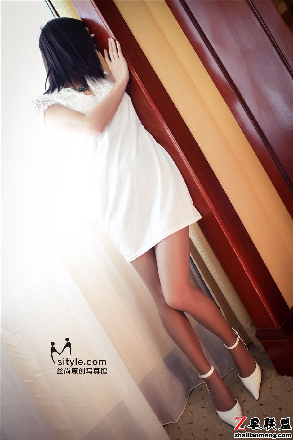 [丝尚写真] 丝袜少妇美腿高跟图片 NO.166第6张