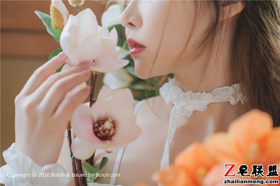 [波萝社] 大胸美女柳侑绮穿婚纱个性写真 VOL.169第3张