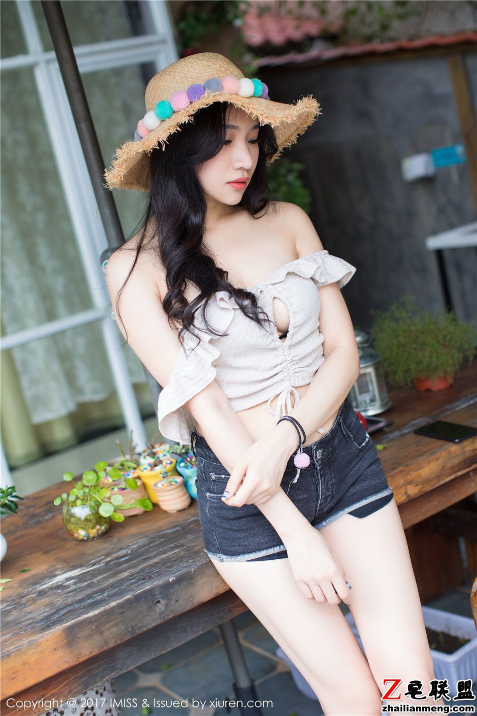 [爱蜜社] 长腿牛仔热裤女小狐狸Sica高清旅拍<a href=https://www.zhailm.com/e/tags/?tagname=%E5%86%99%E7%9C%9F target=_blank class=infotextkey>写真</a> Vol.182第1张