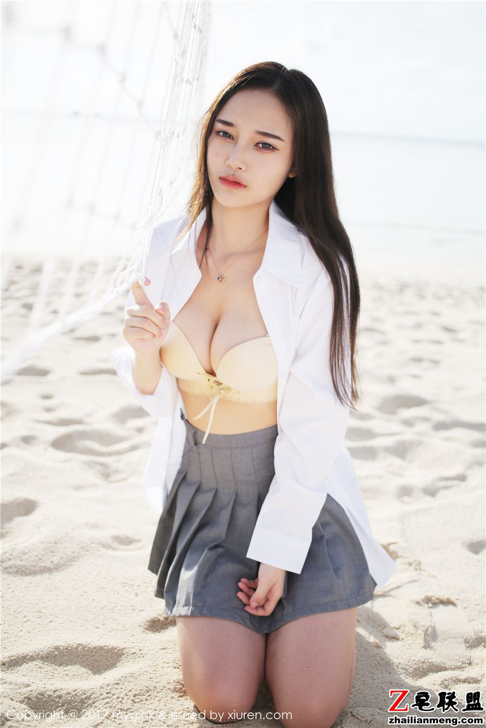 [美媛馆] 海滩白衬衫美女唐琪儿il深乳沟诱惑 Vol.290第6张