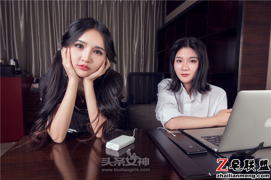 [头条<a href=https://www.zhailm.com/e/tags/?tagname=%E5%A5%B3%E7%A5%9E target=_blank class=infotextkey>女神</a>] <a href=https://www.zhailm.com/e/tags/?tagname=%E4%B8%9D%E8%A2%9C target=_blank class=infotextkey>丝袜</a><a href=https://www.zhailm.com/e/tags/?tagname=%E7%BE%8E%E8%85%BF target=_blank class=infotextkey>美腿</a><a href=https://www.zhailm.com/e/tags/?tagname=%E7%BE%8E%E5%A5%B3 target=_blank class=infotextkey>美女</a>姐妹花夏夏浴室<a href=https://www.zhailm.com/e/tags/?tagname=%E6%80%A7%E6%84%9F target=_blank class=infotextkey>性感</a>湿身照 第440期第1张