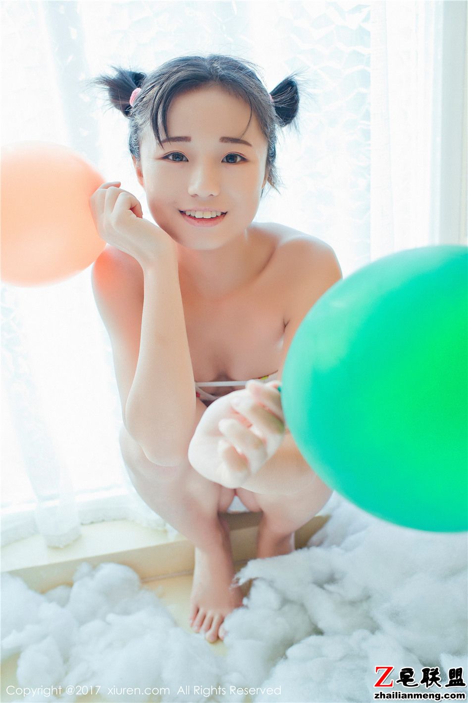 [秀人网] 室内气球少女仓井优香嫩白美乳写真 第765期第5张