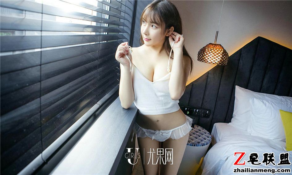 [尤果网] 嫩模小兔性感床照写真 第867期第7张