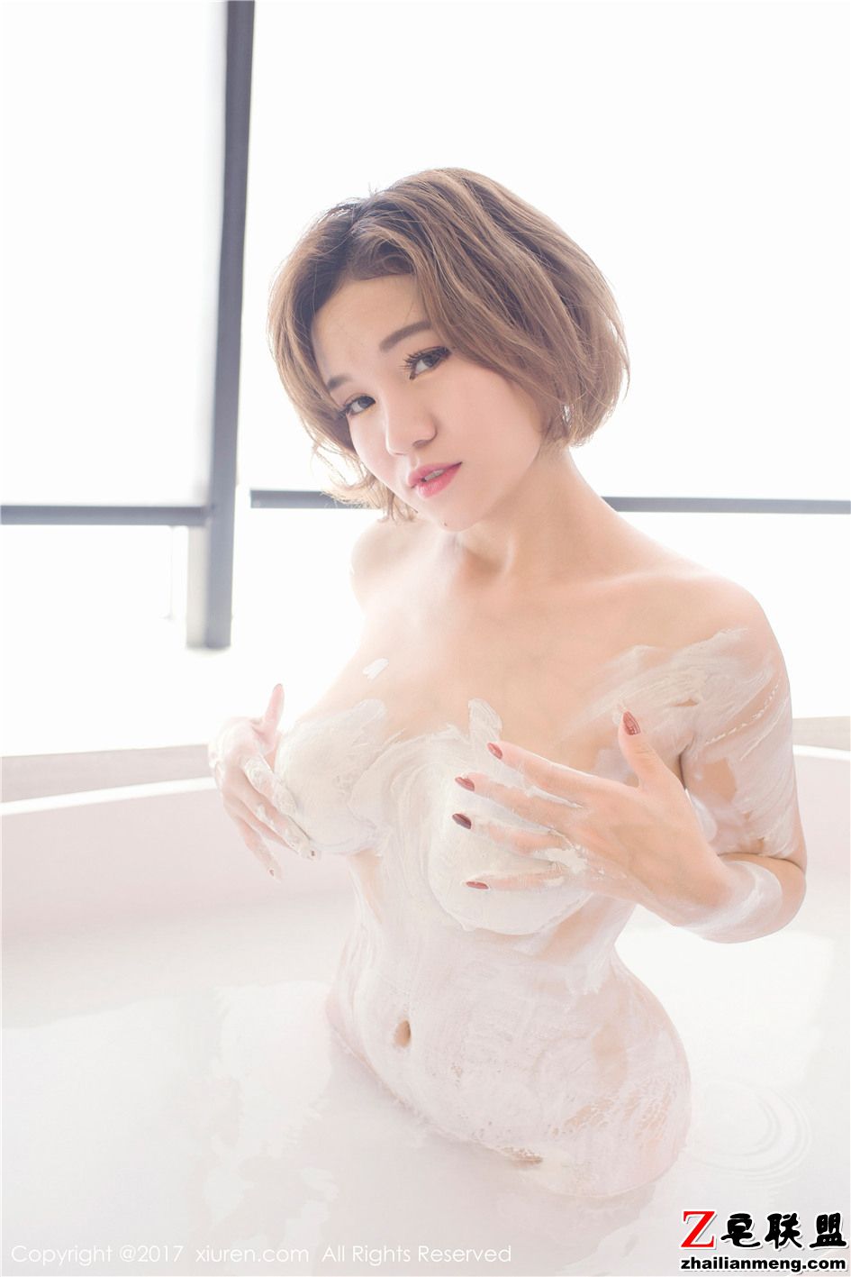 [秀人网] 短发风骚诱惑美女多香子情趣蕾丝装写真图片 第778期第9张