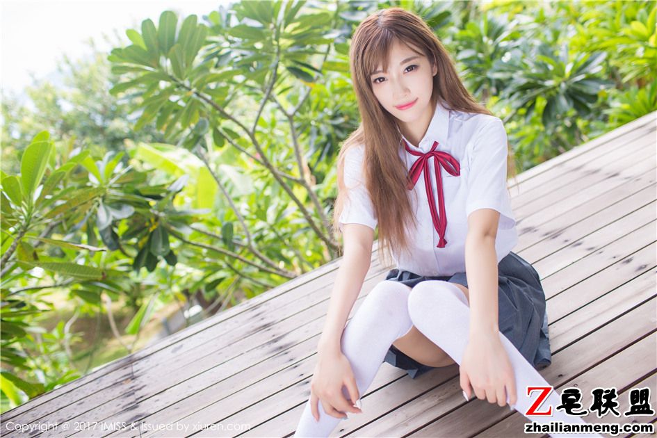 [爱蜜社] 养眼清纯学生妹杨晨晨sugar旅拍写真 Vol.195第8张