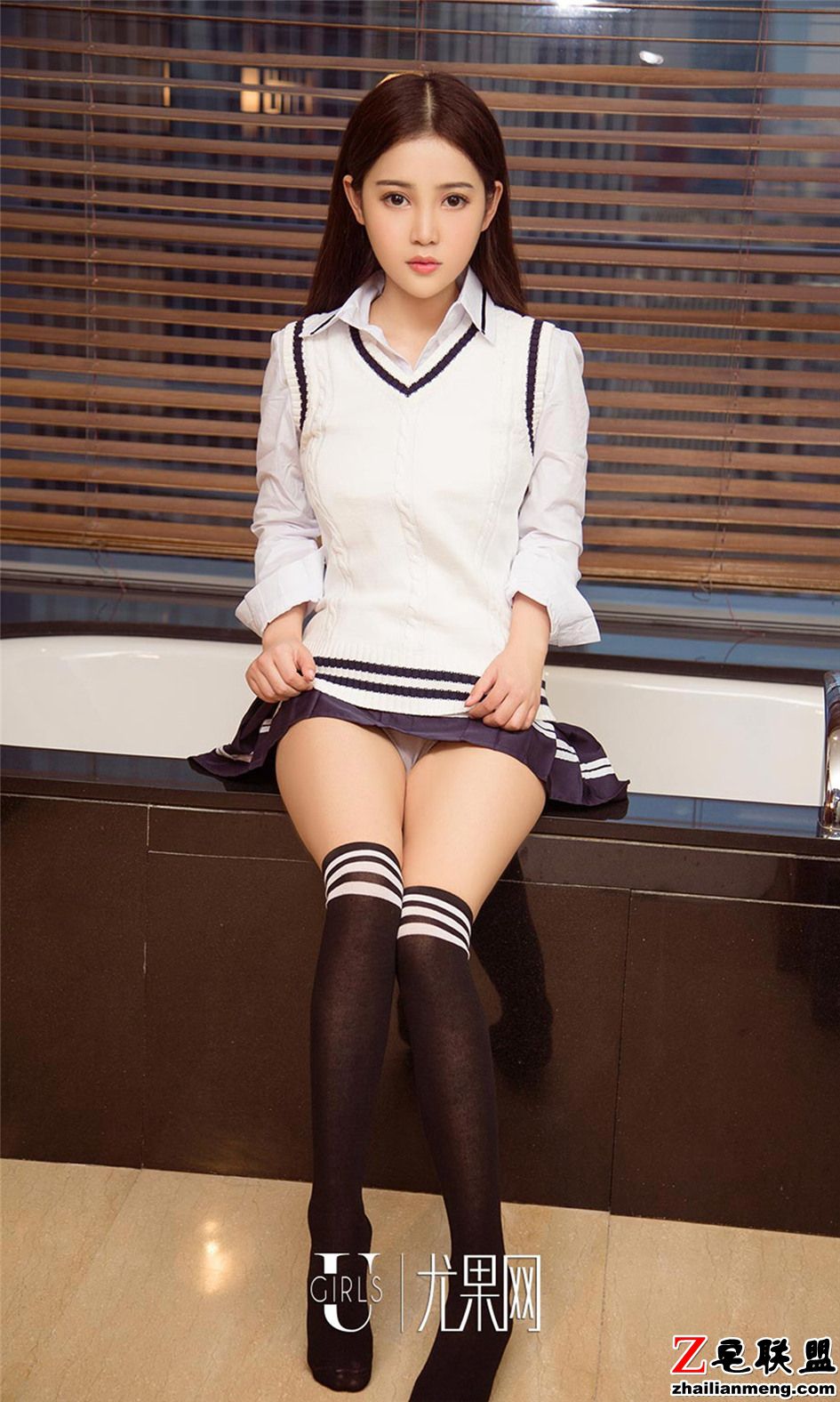 [尤果网] <a href=https://www.zhailm.com/e/tags/?tagname=%E6%9E%81%E5%93%81 target=_blank class=infotextkey>极品</a>翘臀丁字裤<a href=https://www.zhailm.com/e/tags/?tagname=%E7%BE%8E%E5%A5%B3 target=_blank class=infotextkey>美女</a>夏夕<a href=https://www.zhailm.com/e/tags/?tagname=%E5%86%99%E7%9C%9F target=_blank class=infotextkey>写真</a>图片 第912期第1张