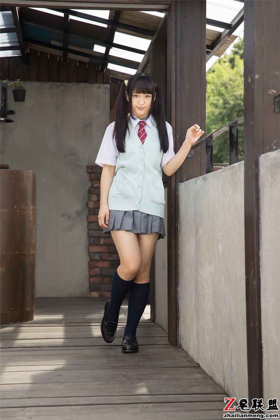 Minisuka.tv 可爱<a href=https://www.zhailm.com/e/tags/?tagname=%E6%97%A5%E6%9C%AC target=_blank class=infotextkey>日本</a><a href=https://www.zhailm.com/e/tags/?tagname=%E7%BE%8E%E5%A5%B3 target=_blank class=infotextkey>美女</a>高梨あい校服<a href=https://www.zhailm.com/e/tags/?tagname=%E5%86%99%E7%9C%9F target=_blank class=infotextkey>写真</a>图片 NO.671第1张