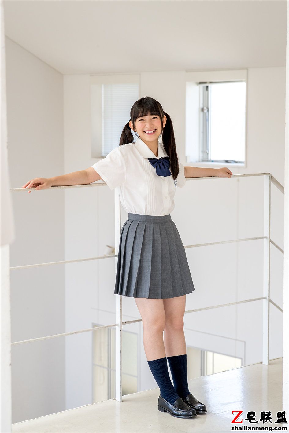 Minisuka.tv 超漂亮的<a href=https://www.zhailm.com/e/tags/?tagname=%E6%97%A5%E6%9C%AC%E7%BE%8E%E5%A5%B3 target=_blank class=infotextkey>日本美女</a>河村みるく校服性感图片 NO.674第2张