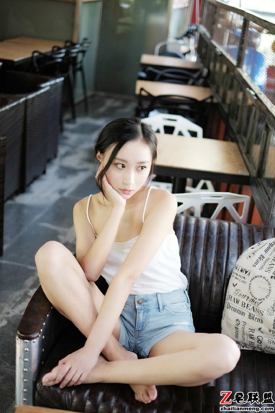 风吹屁屁凉 -- 岛国妹子的一天纪实 （上）[115P]