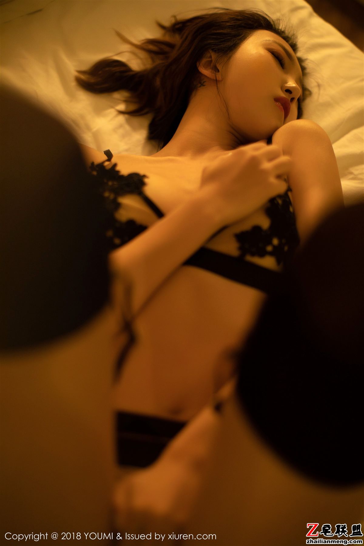 [YouMi] 2018.11.27 Vol.241 冯木木LRIS [50+1P218M]_0005