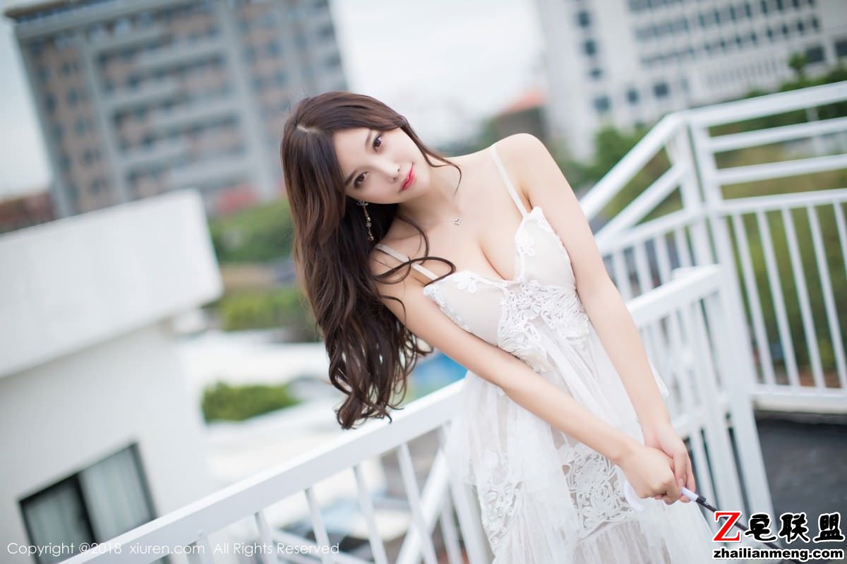 [XIUREN] 2018.12.29 No.1296 杨晨晨sugar [68+1P258M]_0013