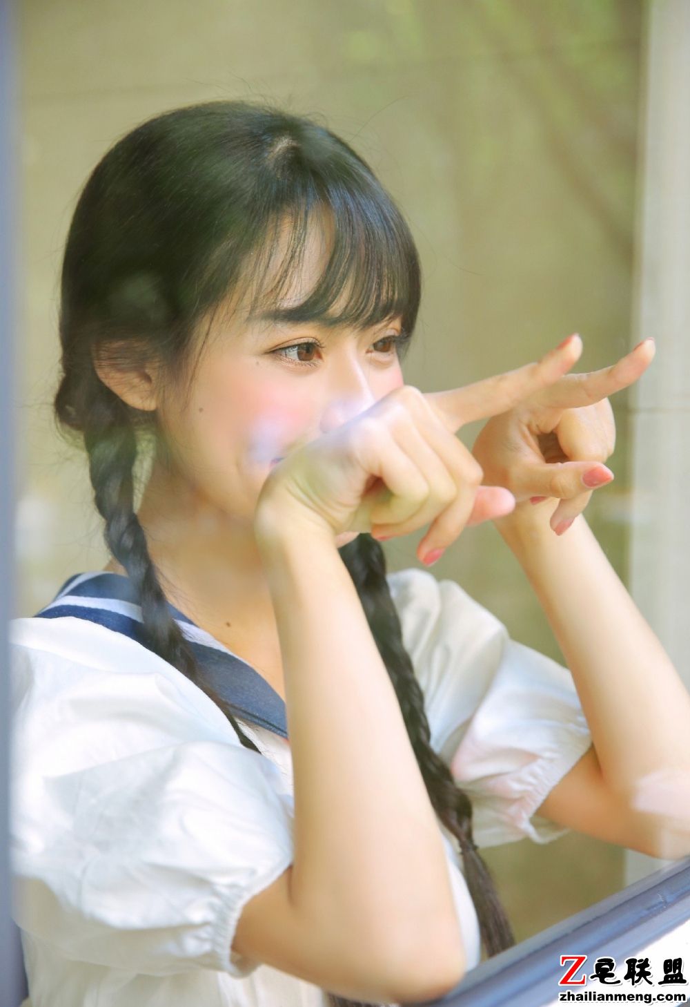 日本学生制服清纯萝莉粉嫩美鲍诱惑写真