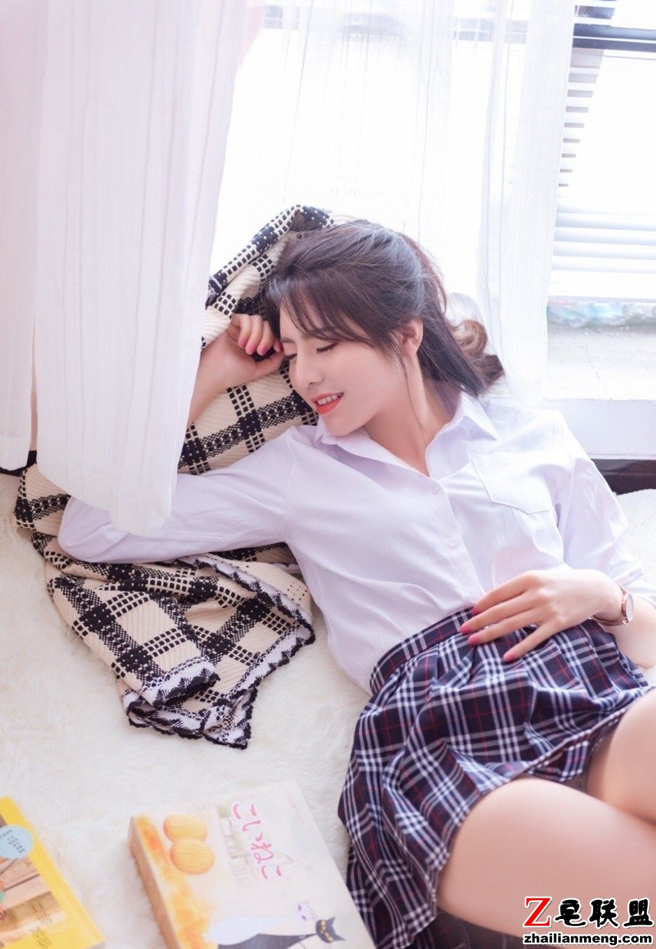 <a href=https://www.zhailm.com/e/tags/?tagname=%E6%97%A5%E6%9C%AC target=_blank class=infotextkey>日本</a><a href=https://www.zhailm.com/e/tags/?tagname=%E6%80%A7%E6%84%9F target=_blank class=infotextkey>性感</a>制服<a href=https://www.zhailm.com/e/tags/?tagname=%E7%BE%8E%E5%A5%B3 target=_blank class=infotextkey>美女</a>超短裙长筒袜白皙<a href=https://www.zhailm.com/e/tags/?tagname=%E7%BE%8E%E8%85%BF target=_blank class=infotextkey>美腿</a><a href=https://www.zhailm.com/e/tags/?tagname=%E8%AF%B1%E6%83%91 target=_blank class=infotextkey>诱惑</a><a href=https://www.zhailm.com/e/tags/?tagname=%E5%86%99%E7%9C%9F target=_blank class=infotextkey>写真</a>