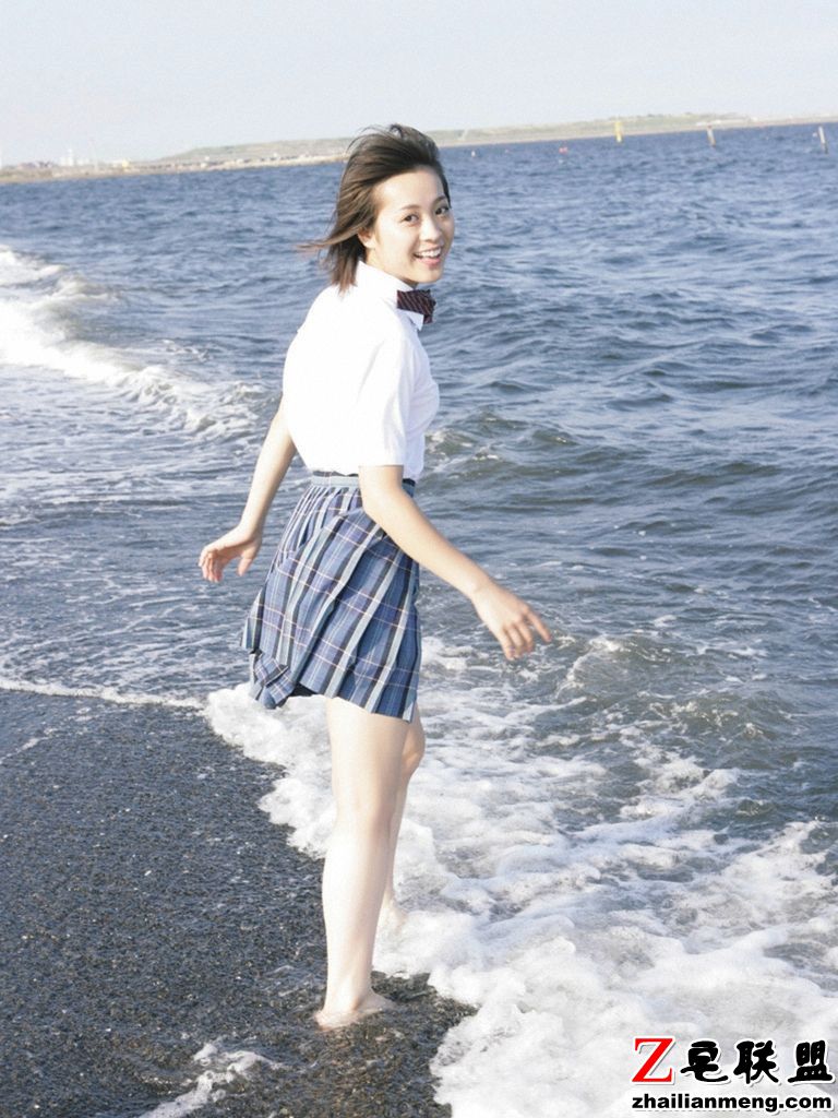 极品日本短发美女北乃纪伊作品学生妹制服写真集第5张