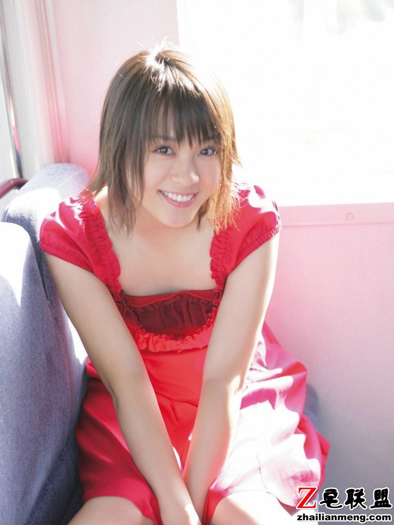 90后可爱日本短发美女北乃纪伊写真图片第3张
