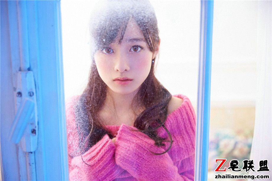 气质<a href=https://www.zhailm.com/e/tags/?tagname=%E6%97%A5%E6%9C%AC target=_blank class=infotextkey>日本</a><a href=https://www.zhailm.com/e/tags/?tagname=%E7%BE%8E%E5%A5%B3 target=_blank class=infotextkey>美女</a>桥本环奈甜美<a href=https://www.zhailm.com/e/tags/?tagname=%E7%A7%81%E6%88%BF target=_blank class=infotextkey>私房</a>照片第1张