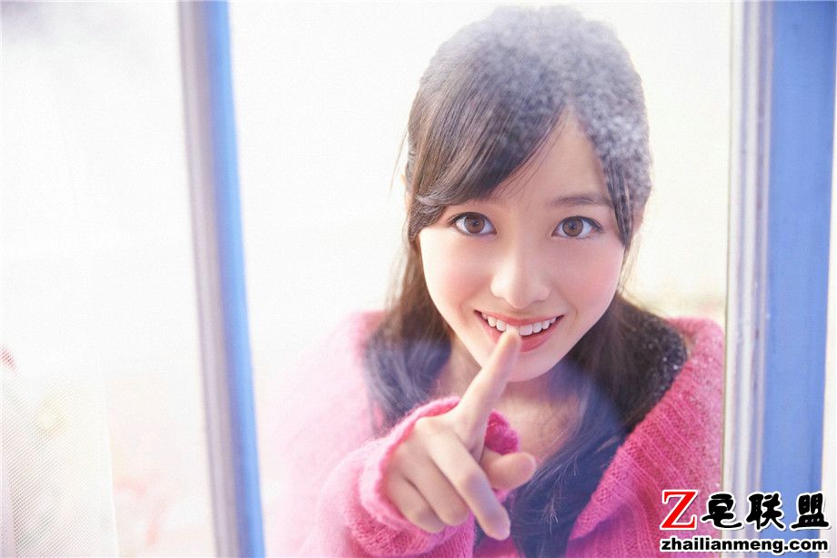 气质<a href=https://www.zhailm.com/e/tags/?tagname=%E6%97%A5%E6%9C%AC%E7%BE%8E%E5%A5%B3 target=_blank class=infotextkey>日本美女</a>桥本环奈甜美私房照片第2张