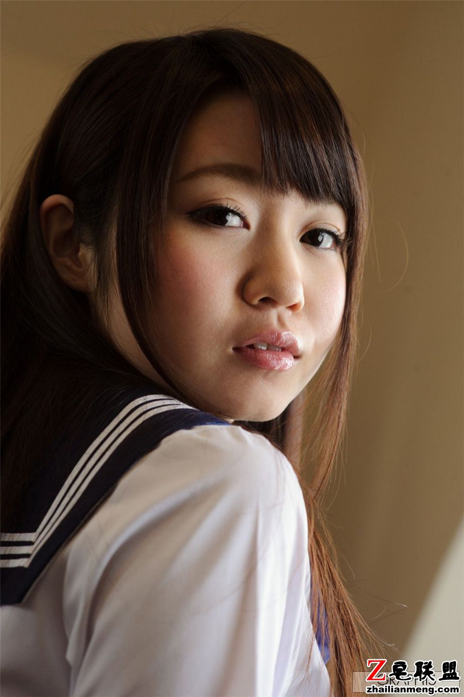 <a href=https://www.zhailm.com/e/tags/?tagname=%E6%97%A5%E6%9C%AC target=_blank class=infotextkey>日本</a><a href=https://www.zhailm.com/e/tags/?tagname=%E5%B7%A8%E4%B9%B3 target=_blank class=infotextkey>巨乳</a><a href=https://www.zhailm.com/e/tags/?tagname=%E7%BE%8E%E5%A5%B3 target=_blank class=infotextkey>美女</a>学生妹梦乃爱华大胆室内<a href=https://www.zhailm.com/e/tags/?tagname=%E5%86%99%E7%9C%9F target=_blank class=infotextkey>写真</a>图片第1张