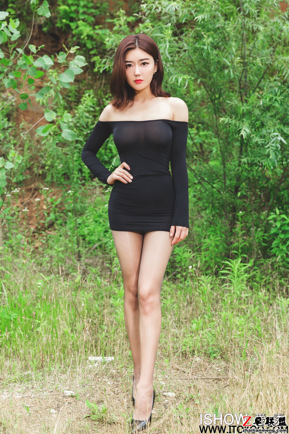 [ISHOW] 2019.04.13 Vol.192 林琳Caroline [30+1P222M]_001