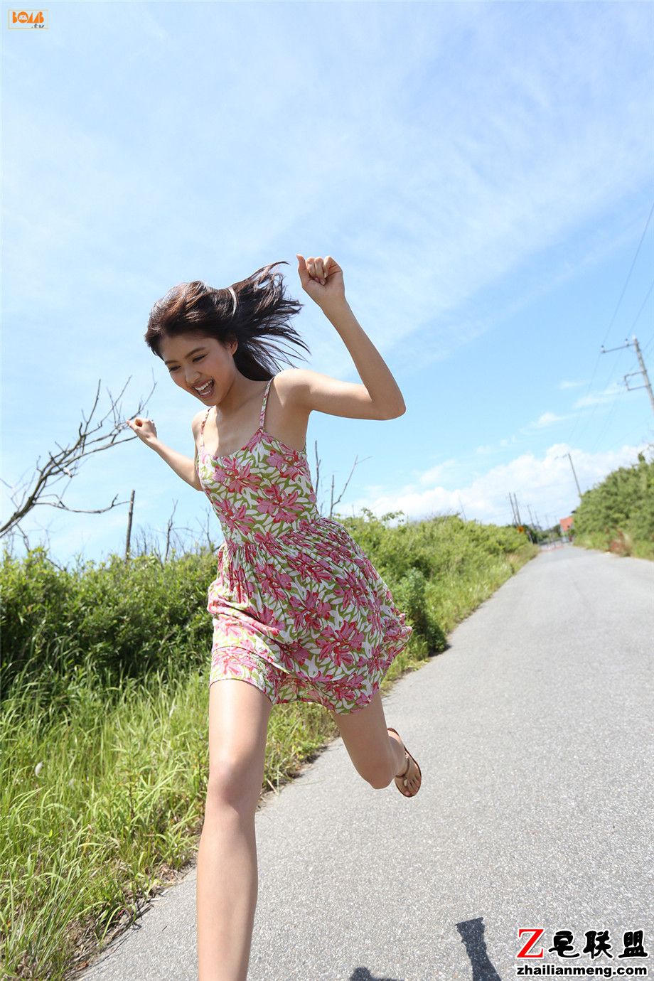 90后可爱日本美女松元绘里花模特外拍写真集第3张