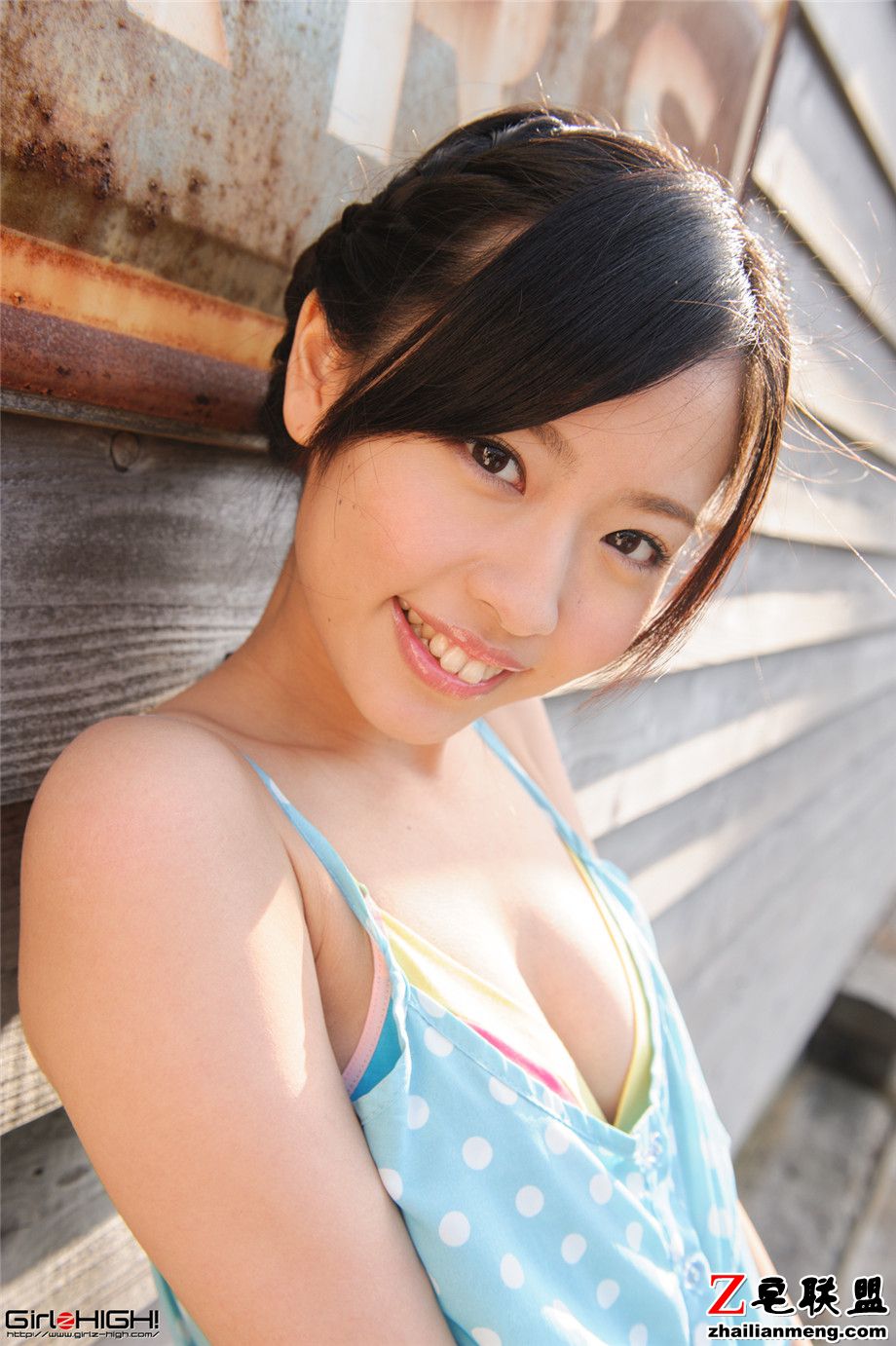 性感日本嫩白小美女萝莉矢野目美有大胆摄影写真图片第3张