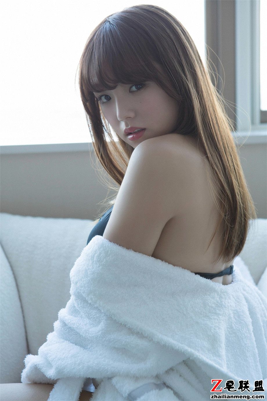 <a href=https://www.zhailm.com/e/tags/?tagname=%E6%9E%81%E5%93%81 target=_blank class=infotextkey>极品</a><a href=https://www.zhailm.com/e/tags/?tagname=%E6%97%A5%E6%9C%AC target=_blank class=infotextkey>日本</a><a href=https://www.zhailm.com/e/tags/?tagname=%E5%B7%A8%E4%B9%B3 target=_blank class=infotextkey>巨乳</a><a href=https://www.zhailm.com/e/tags/?tagname=%E7%BE%8E%E5%A5%B3 target=_blank class=infotextkey>美女</a>筱崎爱<a href=https://www.zhailm.com/e/tags/?tagname=%E8%AF%B1%E6%83%91 target=_blank class=infotextkey>诱惑</a>浴袍摄影<a href=https://www.zhailm.com/e/tags/?tagname=%E5%86%99%E7%9C%9F target=_blank class=infotextkey>写真</a>图片第1张