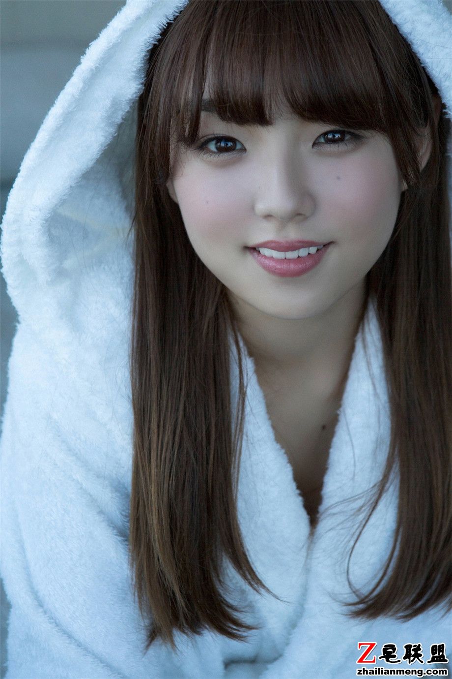 极品日本巨乳美女筱崎爱诱惑浴袍摄影<a href=https://www.zhailm.com/e/tags/?tagname=%E5%86%99%E7%9C%9F%E5%9B%BE%E7%89%87 target=_blank class=infotextkey>写真图片</a>第2张