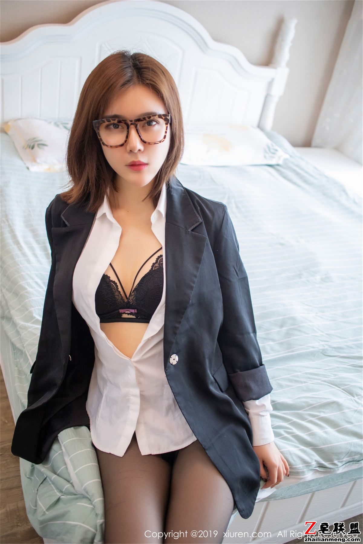 [XIUREN] 2019.05.09 No.1439 Yomi悠蜜 [42+1P127M]_0002