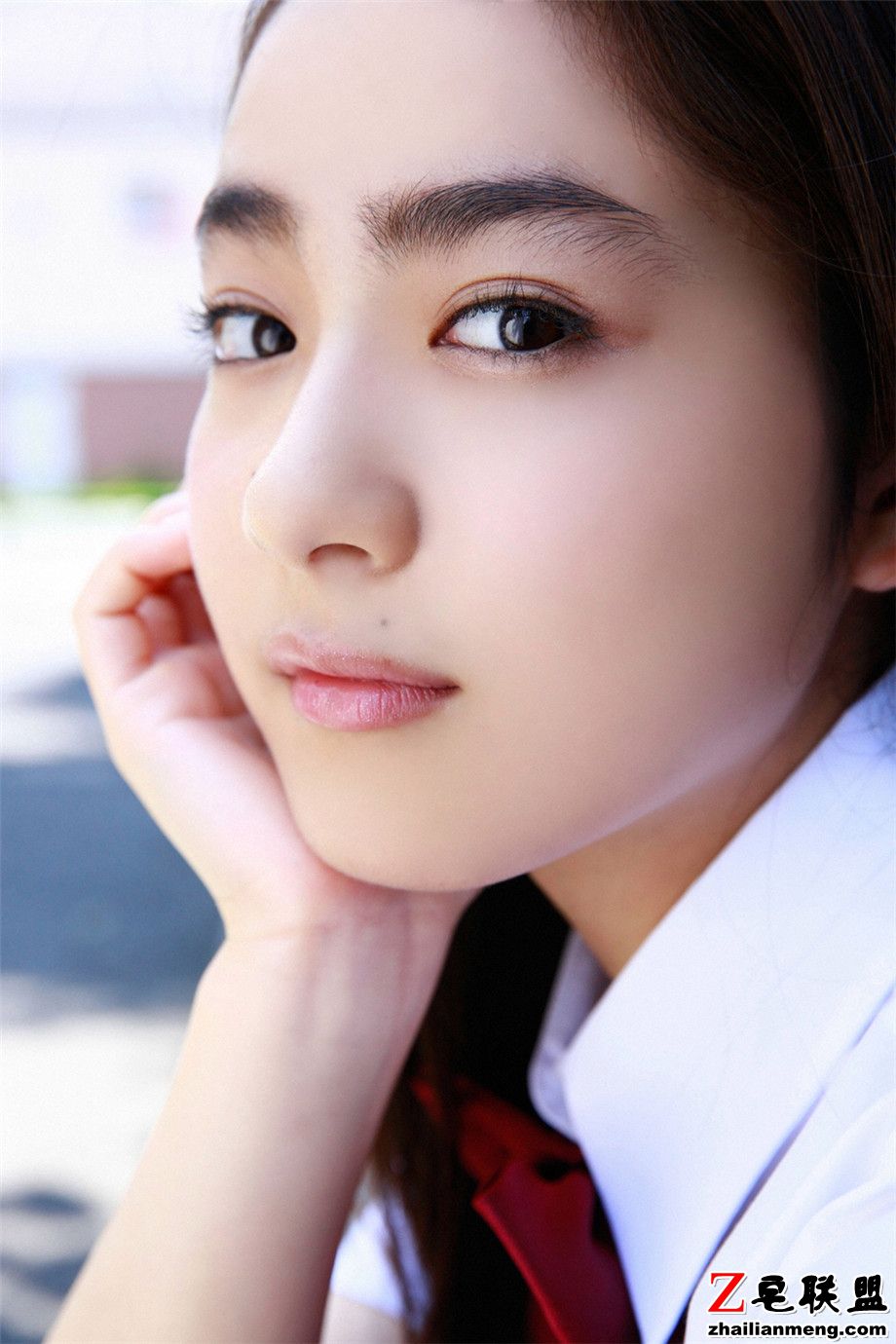 90后可爱日本美女校服写真照片第4张