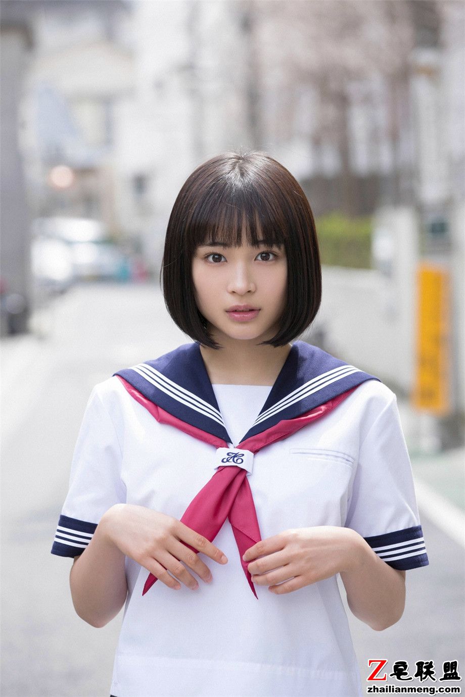 日本清纯短发漂亮美女广濑铃唯美写真图片第4张