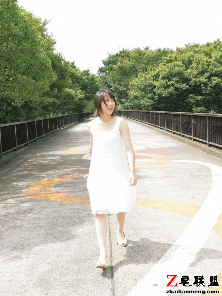 90后清纯短发<a href=https://www.zhailm.com/e/tags/?tagname=%E6%97%A5%E6%9C%AC%E7%BE%8E%E5%A5%B3 target=_blank class=infotextkey>日本美女</a>北乃纪伊照片第2张