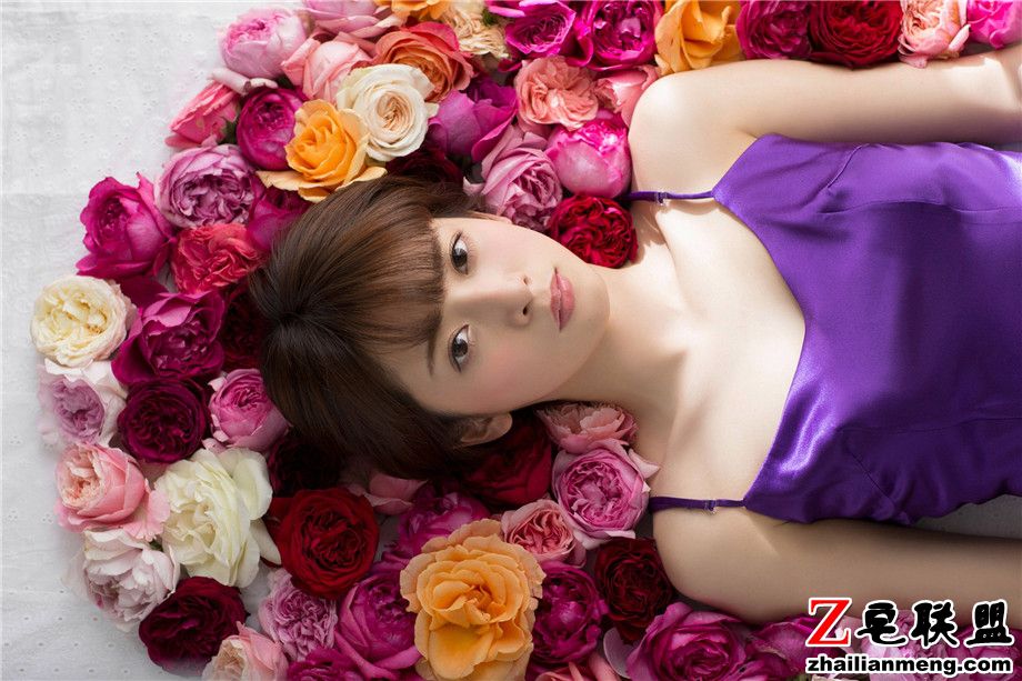 极品短发<a href=https://www.zhailm.com/e/tags/?tagname=%E6%97%A5%E6%9C%AC%E7%BE%8E%E5%A5%B3 target=_blank class=infotextkey>日本美女</a>桥本奈奈未写真集第2张