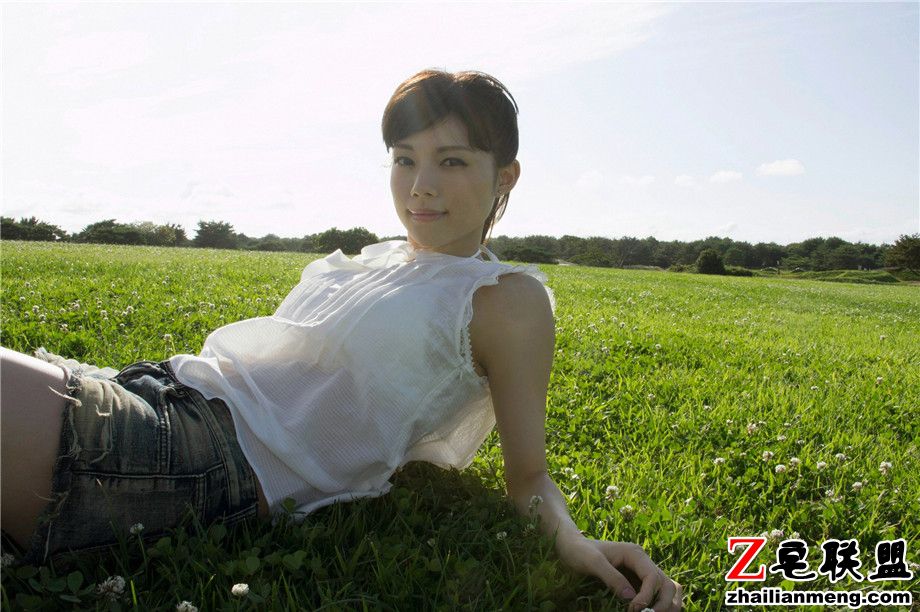 曰本<a href=https://www.zhailm.com/e/tags/?tagname=%E6%80%A7%E6%84%9F target=_blank class=infotextkey>性感</a>小<a href=https://www.zhailm.com/e/tags/?tagname=%E7%BE%8E%E5%A5%B3 target=_blank class=infotextkey>美女</a>松川佑依子大尺度外拍<a href=https://www.zhailm.com/e/tags/?tagname=%E5%86%99%E7%9C%9F target=_blank class=infotextkey>写真</a>图片第1张