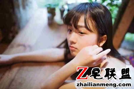 情感口述：出差回家将老婆抓奸在床，但母亲却很开心