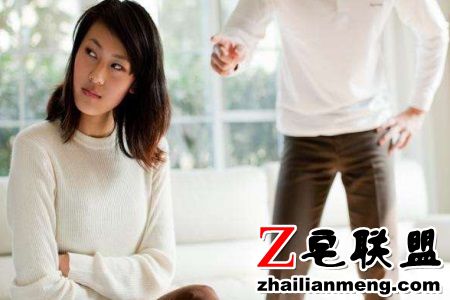 情感口述：出差回家将老婆抓奸在床，但母亲却很开心