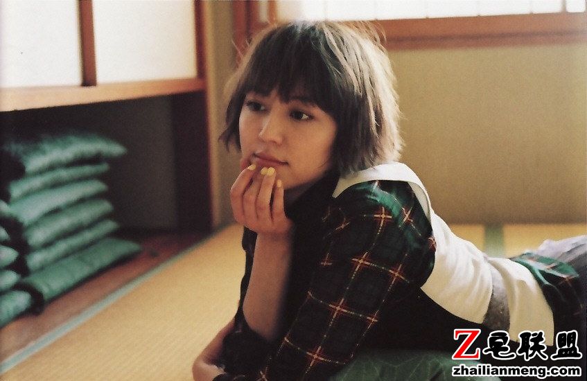 日本气质美女长泽雅美短发照片第2张