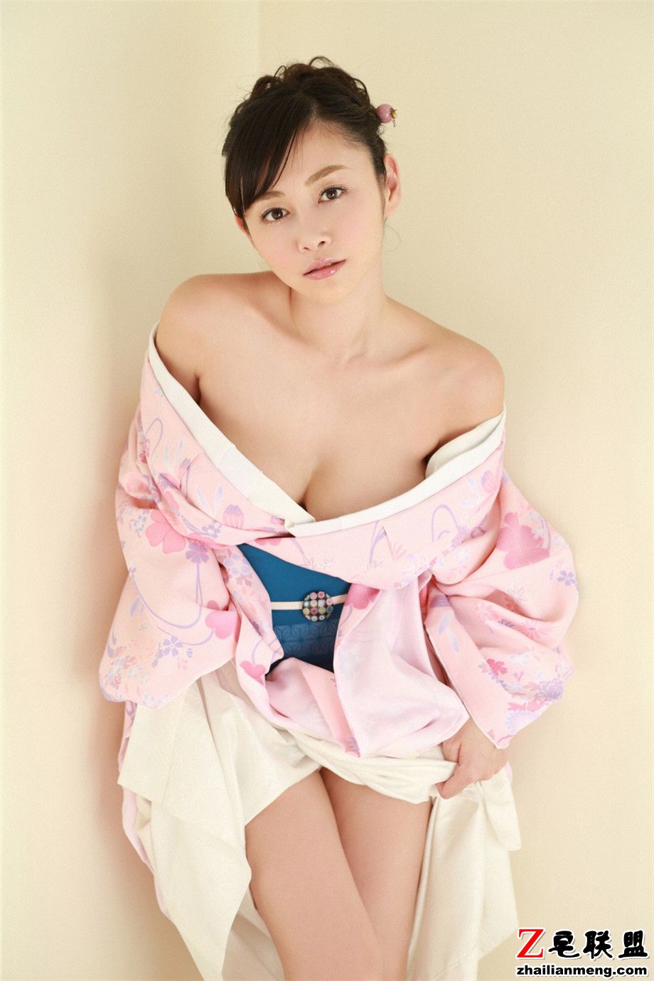 <a href=https://www.zhailm.com/e/tags/?tagname=%E6%9E%81%E5%93%81 target=_blank class=infotextkey>极品</a><a href=https://www.zhailm.com/e/tags/?tagname=%E6%97%A5%E6%9C%AC target=_blank class=infotextkey>日本</a><a href=https://www.zhailm.com/e/tags/?tagname=%E5%B7%A8%E4%B9%B3 target=_blank class=infotextkey>巨乳</a><a href=https://www.zhailm.com/e/tags/?tagname=%E7%BE%8E%E5%A5%B3 target=_blank class=infotextkey>美女</a>杏杉原璃<a href=https://www.zhailm.com/e/tags/?tagname=%E5%86%99%E7%9C%9F target=_blank class=infotextkey>写真</a>图片第1张